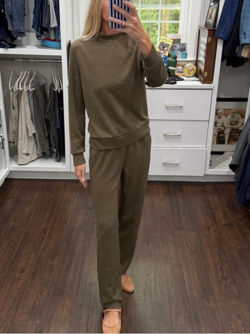 Amazon Olive Extra Soft Sweatpants and Sweatshirt Set XS